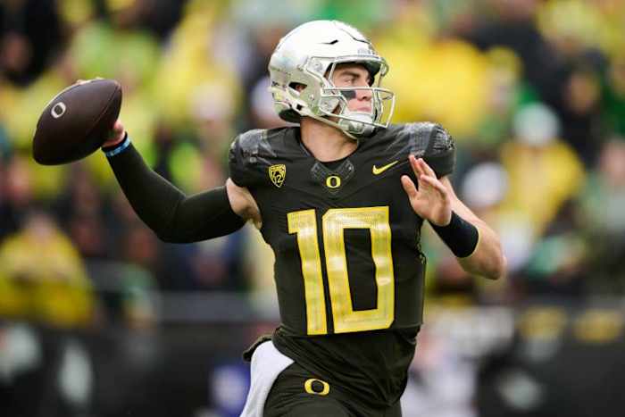 Oregon quarterback Bo Nix